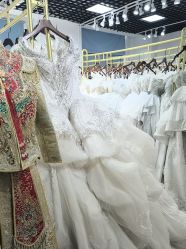 -NaNa婚纱礼服馆