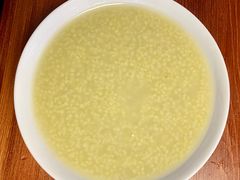小米粥-宝瑞门钉肉饼店