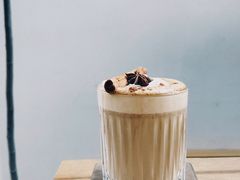 焦糖肉桂拿铁-怪 kafe.