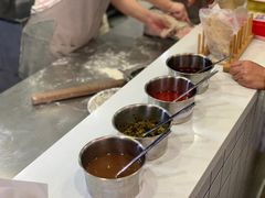 自助调料区-卢记香酥鸡烧饼(扬州分店)