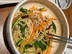 -云海肴·汽锅鸡·云南菜(天山百盛优客店)