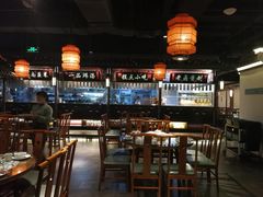 大堂-卢大鲜鱼头捞饭(美利广场店)