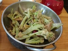 干锅孜然花菜-乌镇那一年小院主题餐厅(甘泉西路店)