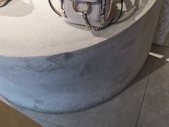 -伦敦比斯特购物村