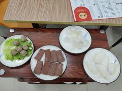 -潮汕牛肉火锅