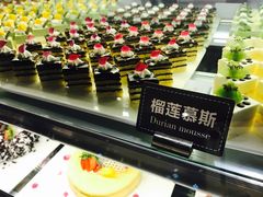 -领鲜活海鲜榴莲自助火锅(东门店)