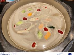 -牛串门串串香(东直门簋街总店)
