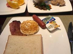 -三亚湾海居铂尔曼度假酒店