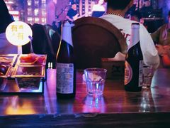 -江湖酒吧