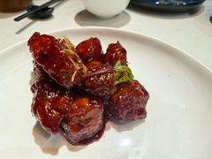 红酒泡牛仔粒-荟廷·晶萃(陆家嘴尚悦湾店)