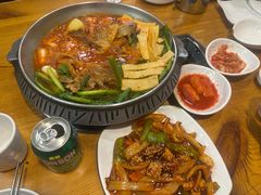 -喇喇排骨火锅·传统韩式脊骨汤(望京西园总店)