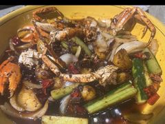 -休记光头香辣蟹干锅店(衣冠庙店)