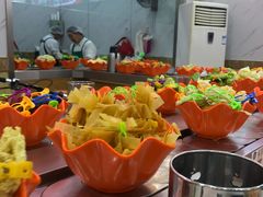 -亿富盛餐饮旋转小火锅(乐客城店)