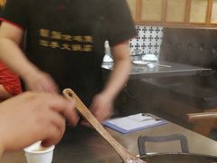 -胡须佬鸡煲四季火锅店(石厦西村直营店)