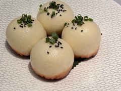 鲜肉生煎馒头-屋里厢上海菜馆