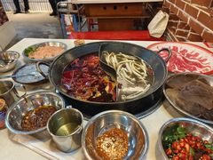 -憨铁匠老火锅(龙岗万科里店)