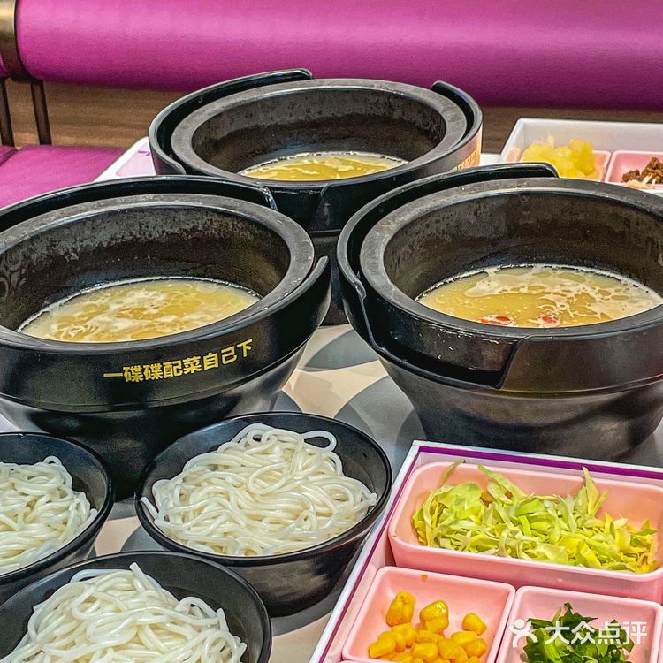 济南这家米线店太有仪式感了！！ 