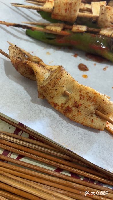 小红桶烧烤(烟台芝罘医院总店)图片