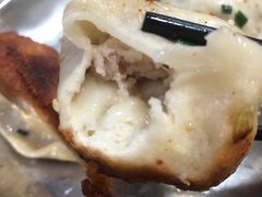 -黄阿姨锅贴大王(万航渡路店)