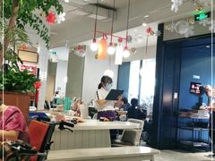 大堂-必胜客(百联又一城店)