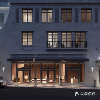 从客厅开始，清新的色彩让人眼前一亮