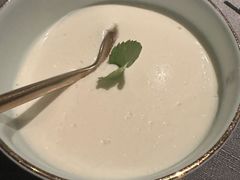 -左庭右院鲜牛肉火锅黑金店(陆家嘴中心店)
