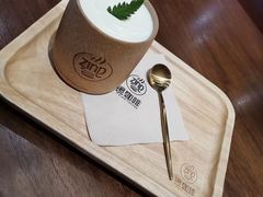 -ZING COFFEE 镜咖啡