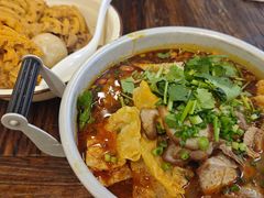 -丽丽三鲜螺蛳粉(田林路店)