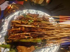 -何师烧烤Pro ·江湖川菜·小龙虾·精酿(太古里旗舰店)