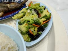 -荣华基·现炒快餐(肇嘉浜路店)