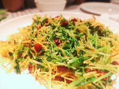 巧拌豆苗-四季民福烤鸭店(王府井灯市口店)