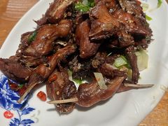 -超越海鲜屋(飞龙物业店)