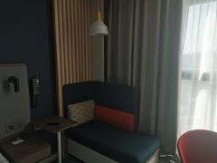 -珠海拱北口岸智选假日酒店