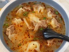 -老新隆牛肉锅贴(新街口店)