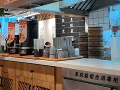 -馋三尺蟹粉小笼(人民广场店)