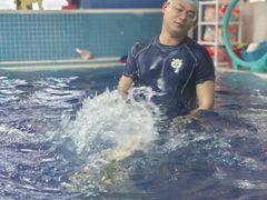 -龙格亲子游泳·水育早教运动中心(绿城店)