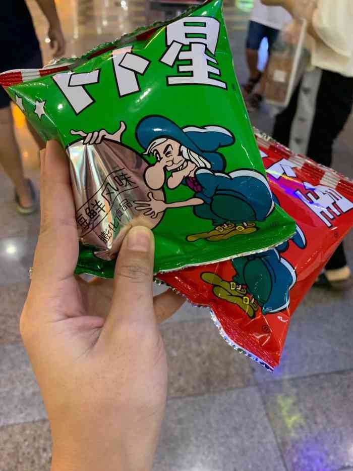 小许同学四年二班-"97火遍北上广的全球零食买手店,四年二班.