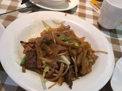 -新大咀港式茶餐厅(宝山万达店)