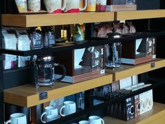 -星巴克臻选(郑州中原万达店)