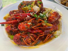 -捌贰虾蟹·江湖菜馆(江汉路店)