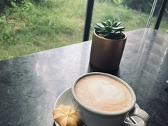 -星河吉酒店-BOND大堂吧·咖啡·简餐
