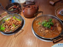 灶膛罐罐牛腩-吃饭皇帝大·土家民族菜(武陵源店)