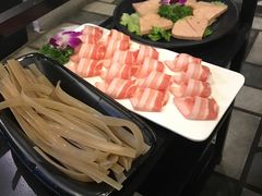 -重庆爽翻天老火锅(临平万达广场店)