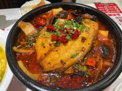 -渝是乎酸菜鱼(龙旗购物中心店)