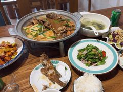 -东来菜馆•手抓海鲜家常菜•海鲜锅贴(鸽子窝店)