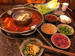 -星鸿社重庆老火锅(燃灯寺分店)