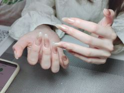 -星辰·新中式美甲美睫工作室