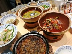 -寻钵记民菜馆·正宗常德钵子菜(滨湖路店)