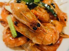 老上海油爆虾-松沪名灶·豆浆鱼头·新上海菜(飞航吾悦广场店)