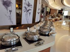 自助取餐区-元一希尔顿酒店·禅自助餐厅·啤酒花园